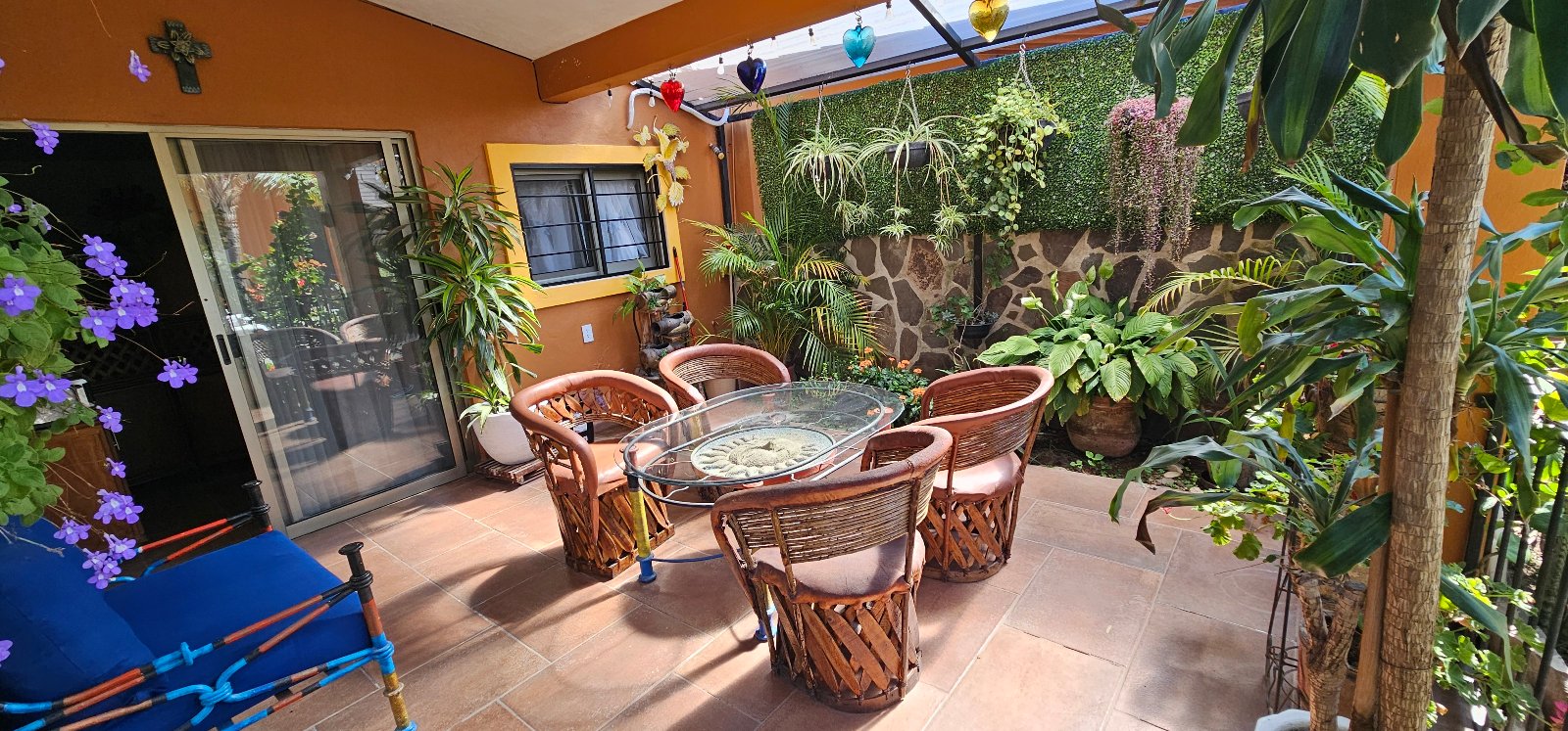 Residencia con Loft Independiente en Blue Parrot